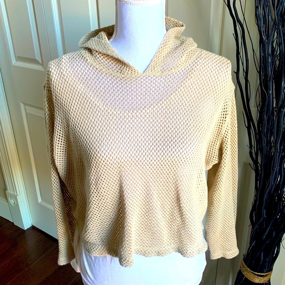 Jones New York beige fish net hoodie top